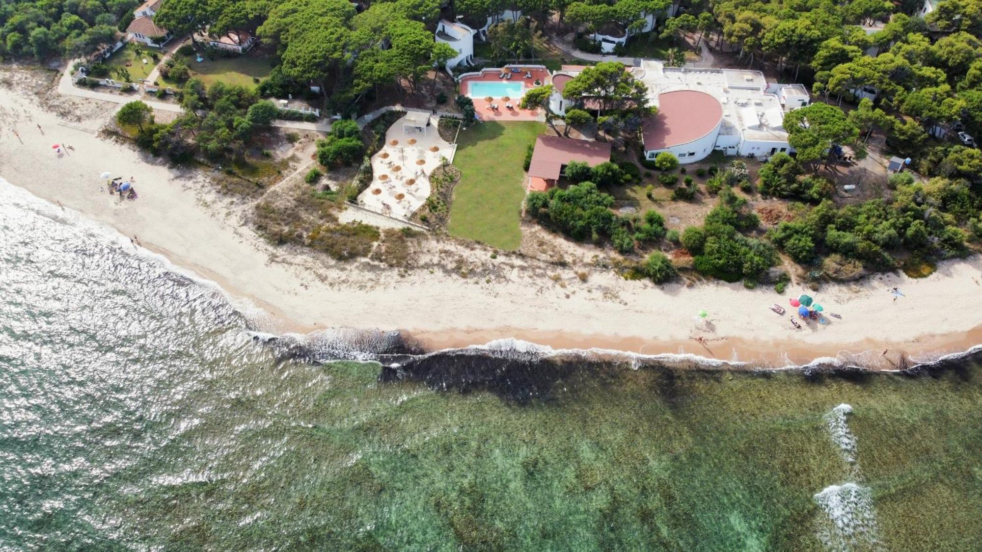 Hotel Mare Pineta Santa Margherita di Pula Exterior photo