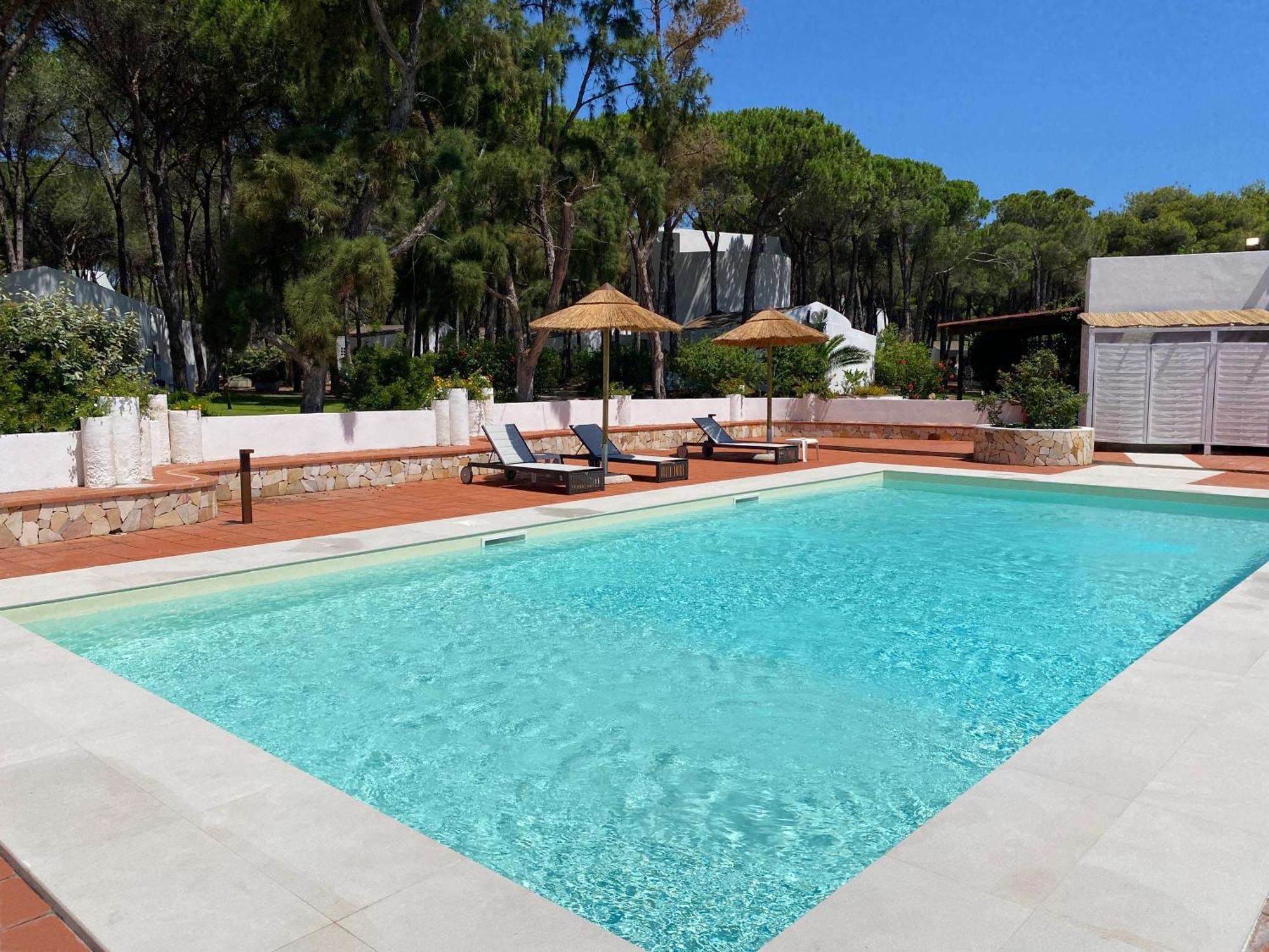 Hotel Mare Pineta Santa Margherita di Pula Exterior photo
