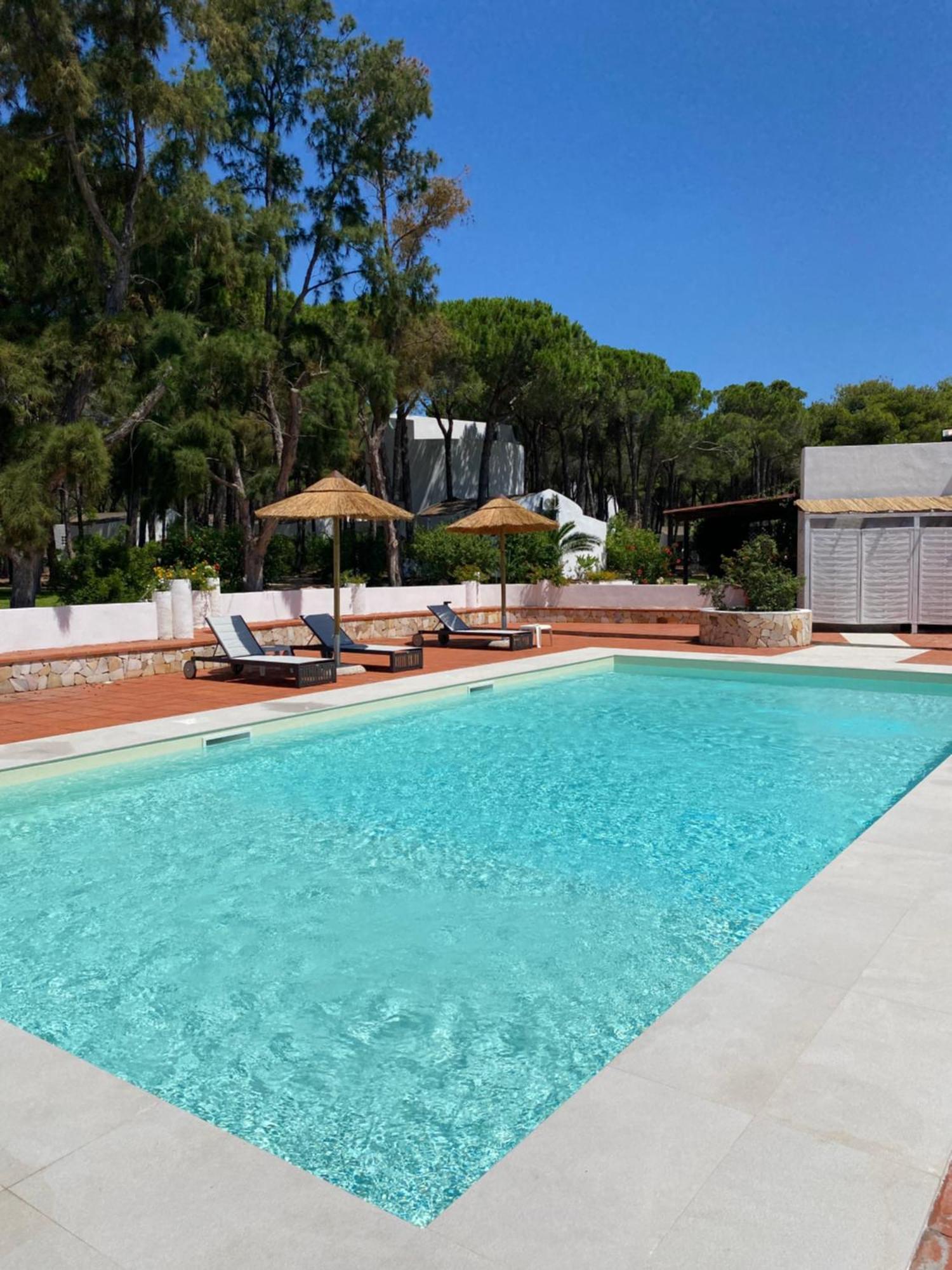 Hotel Mare Pineta Santa Margherita di Pula Exterior photo